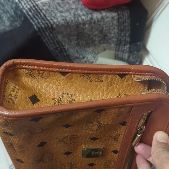 MCM Visetos Leather Pouch (German-made) - Picture 3 of 4